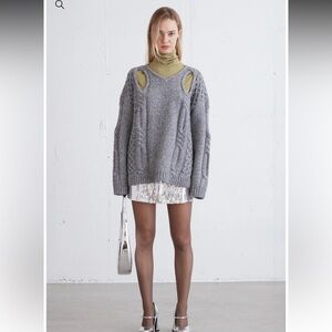 Oak + Fort CHUNKY CABLE KNIT SWEATER WITH CUTOUT